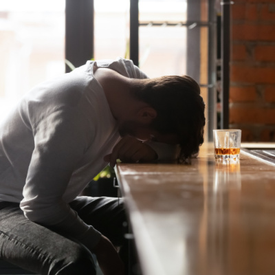 Alcohol Withdrawal Timeline, Symptoms & Treatment